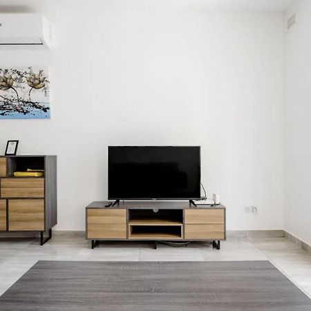 F12 Room 2, Private Room Two Single Beds Privated Bathroom In Shared Flat Msida Exteriér fotografie