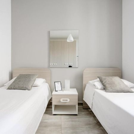 F12 Room 2, Private Room Two Single Beds Privated Bathroom In Shared Flat Msida Exteriér fotografie